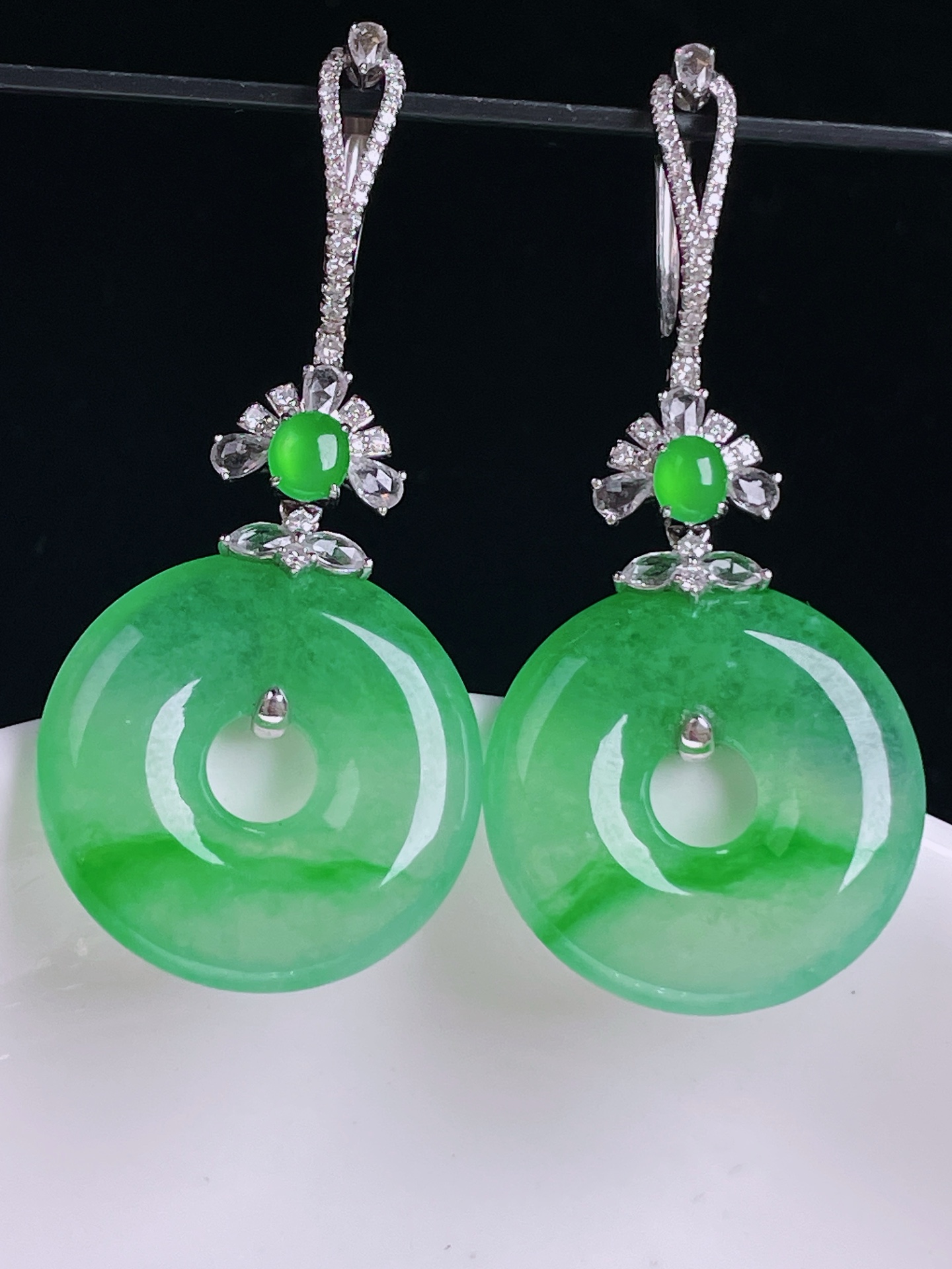 ️冰绿耳坠，18k金镶嵌，老种起光，细底通透，尺寸：41裸石19/3.6mm0817
