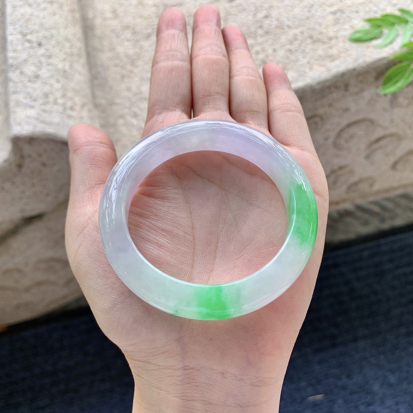正圈50 51，圈口51.3/10.9/8.6，编码BA081510，描述春彩，水润，种老，细腻，有