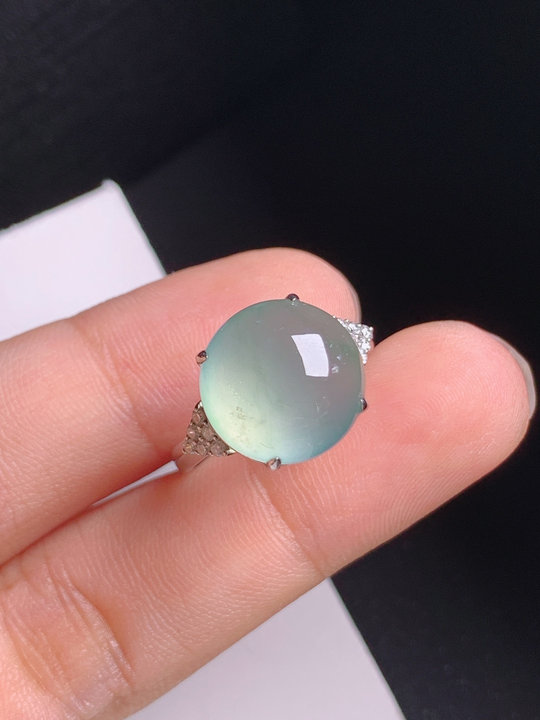 ️ 冰种旦面戒指，水润通透，莹光满满，雅致大气
