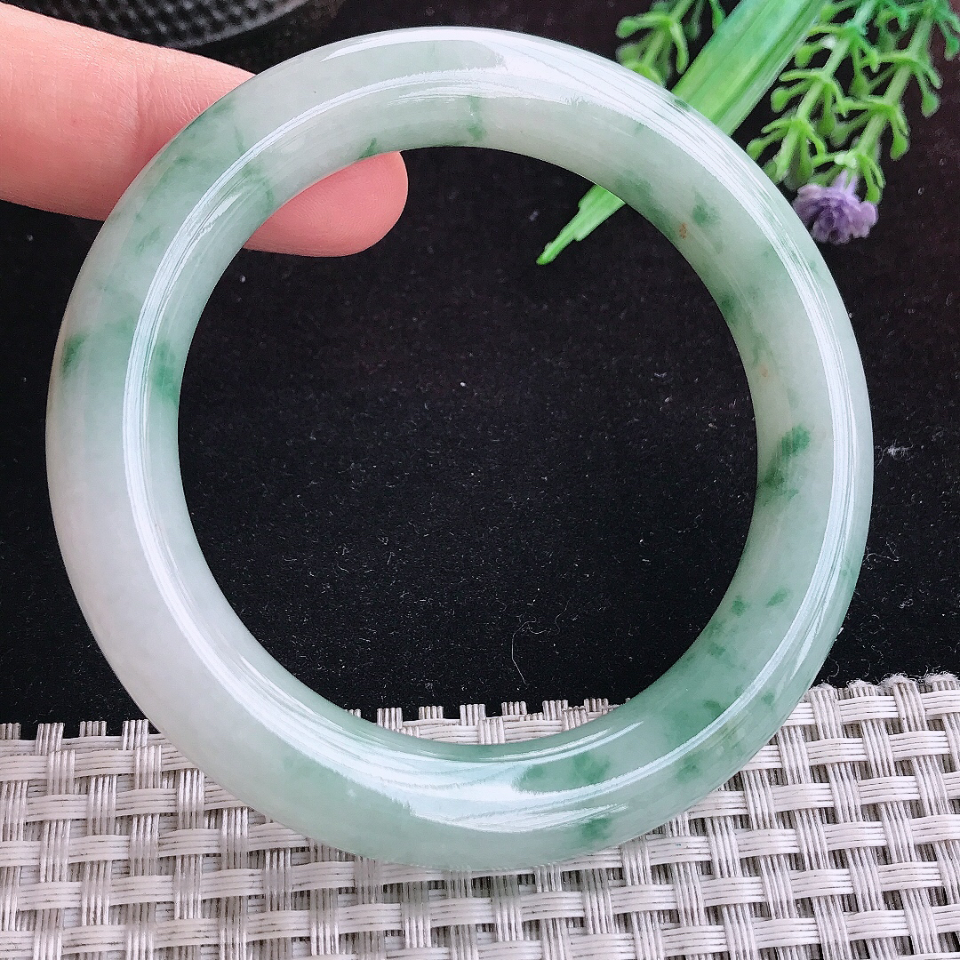 实拍A货翡翠55.8/10.8老坑冰润起胶飘花圆条手镯天然玉镯平安镯女款