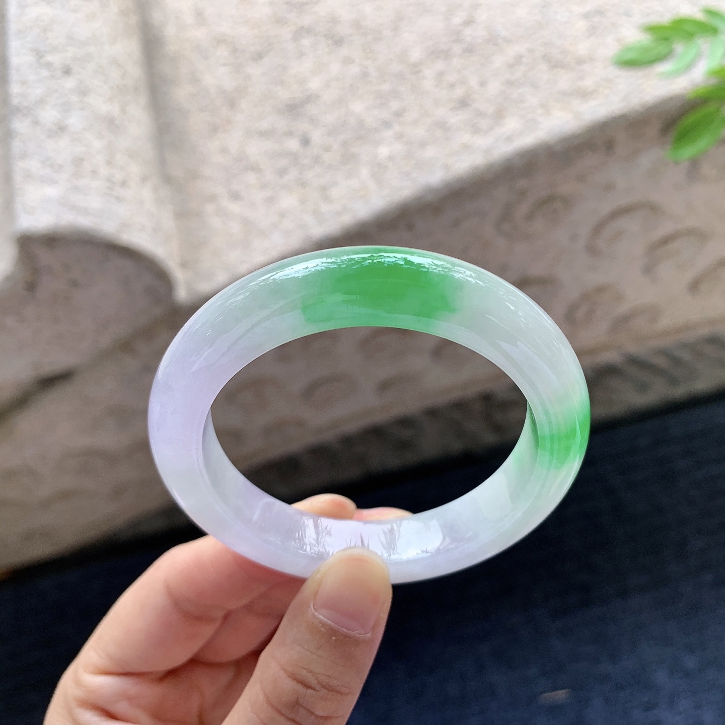 正圈50 51，圈口51.3/10.9/8.6，编码BA081510，描述春彩，水润，种老，细腻，有纹线