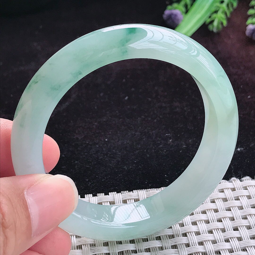 实拍A货翡翠51.3/12.2/8.2小圈口老坑冰胶飘花手镯天然玉镯平安镯女款