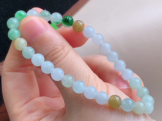 ️ 三彩手串，尺寸取一6.3mm，包A附证书