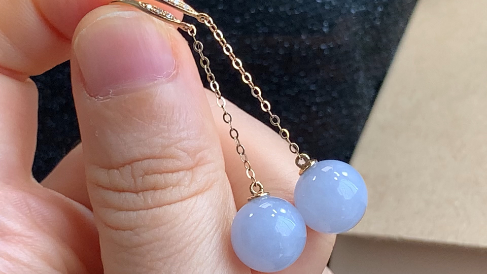 ️ 18K金伴钻珠子耳环，无裂，尺寸取一47.1/10.3mm，包A附证书