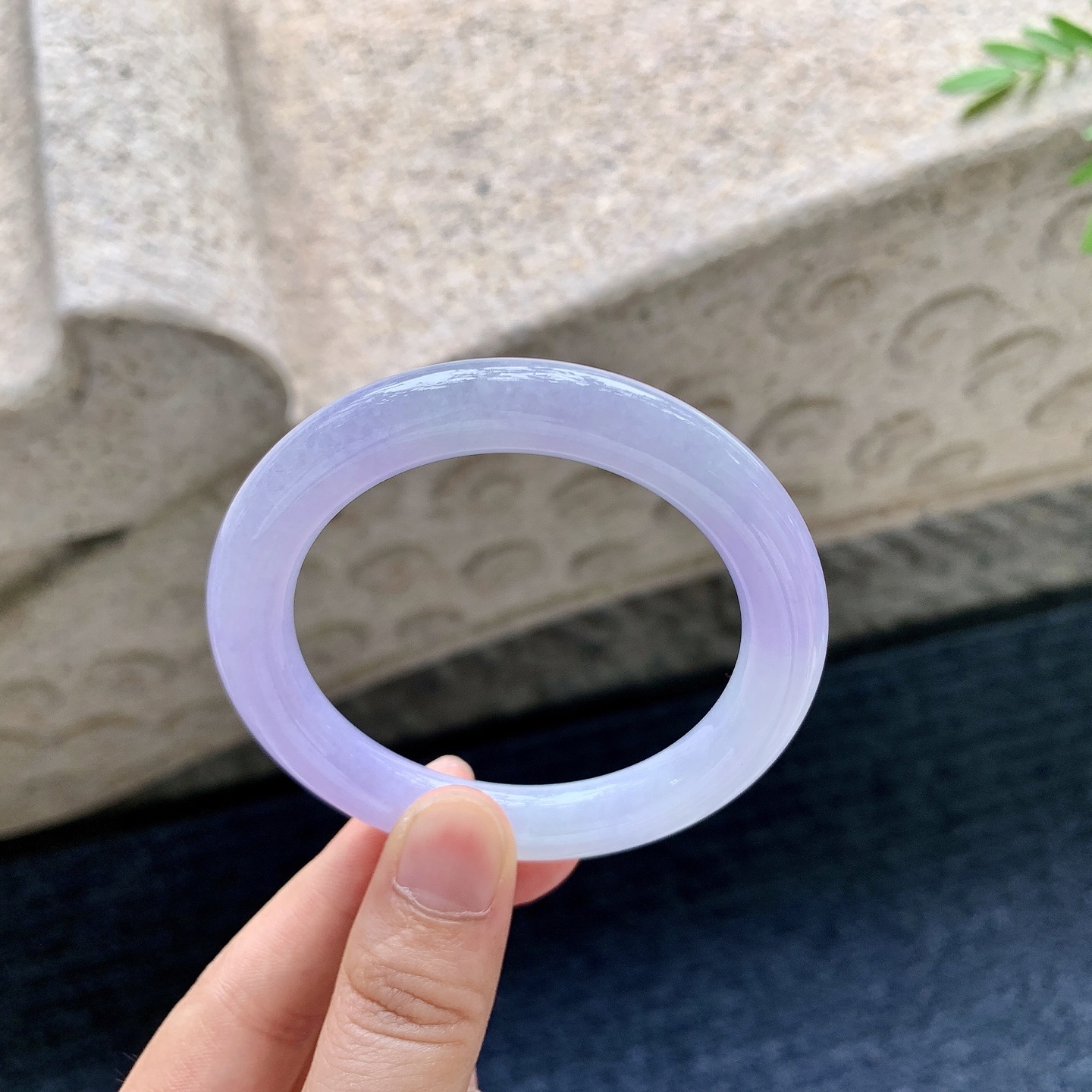 圆条51 52，圈口52/8.9/9.4，编码HJ081820，描述：细糯，水润，种老，细腻，打灯有棉线