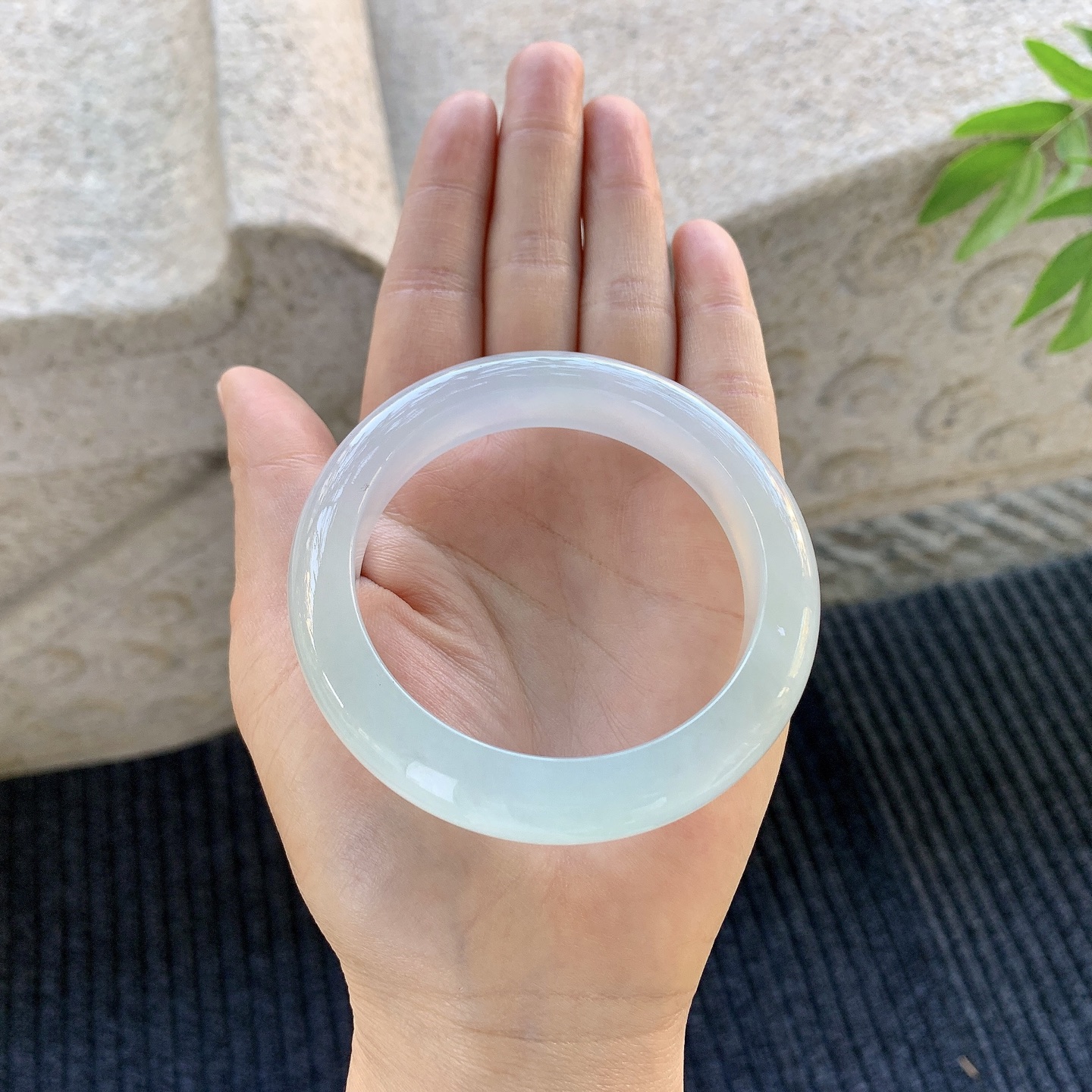 正圈54 55，圈口55.4/12.3/9.2，编码DW081501，冰糯晴底，清透，水润，种老，细腻，打灯有絮线