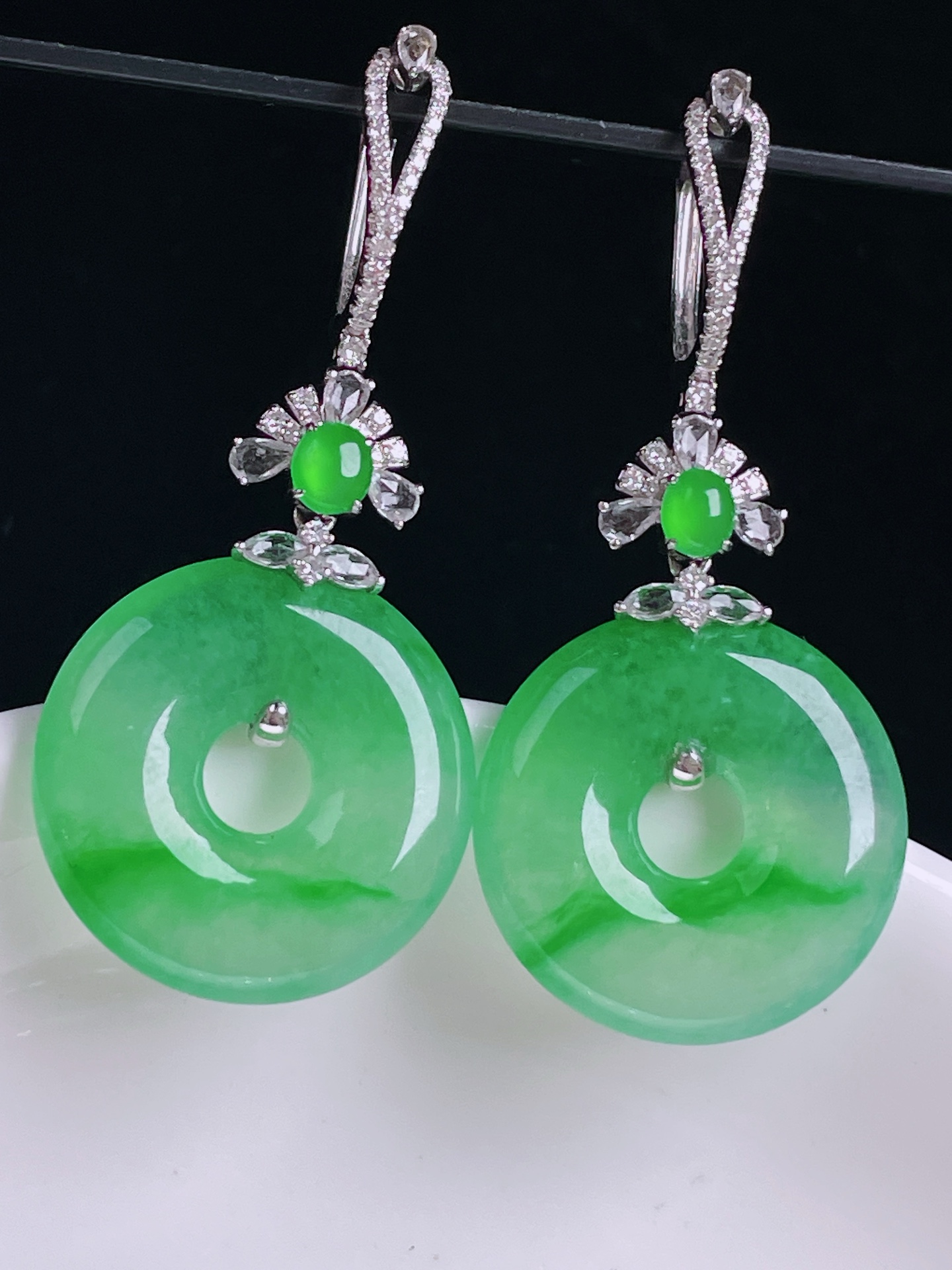 ️冰绿耳坠，18k金镶嵌，老种起光，细底通透，尺寸：41裸石19/3.6mm0817