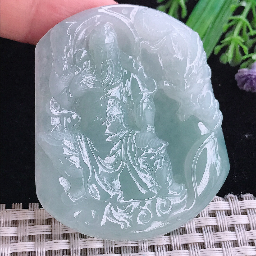 实拍A货翡翠58.3/49.6/6老坑冰润起胶晴底关公吊坠翡翠玉挂件