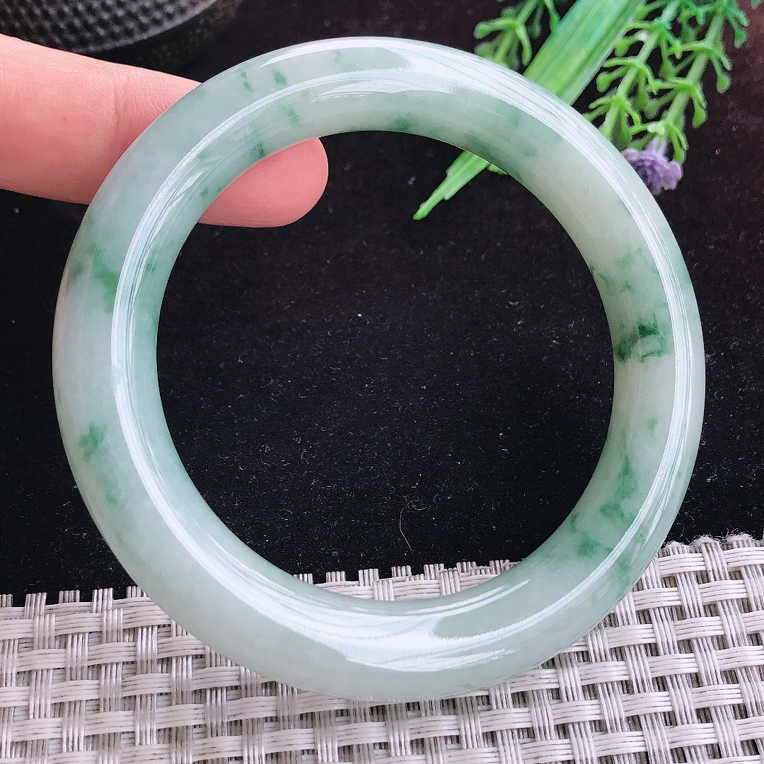 实拍A货翡翠55.8/10.8老坑冰润起胶飘花圆条手镯天然玉镯平安镯女款