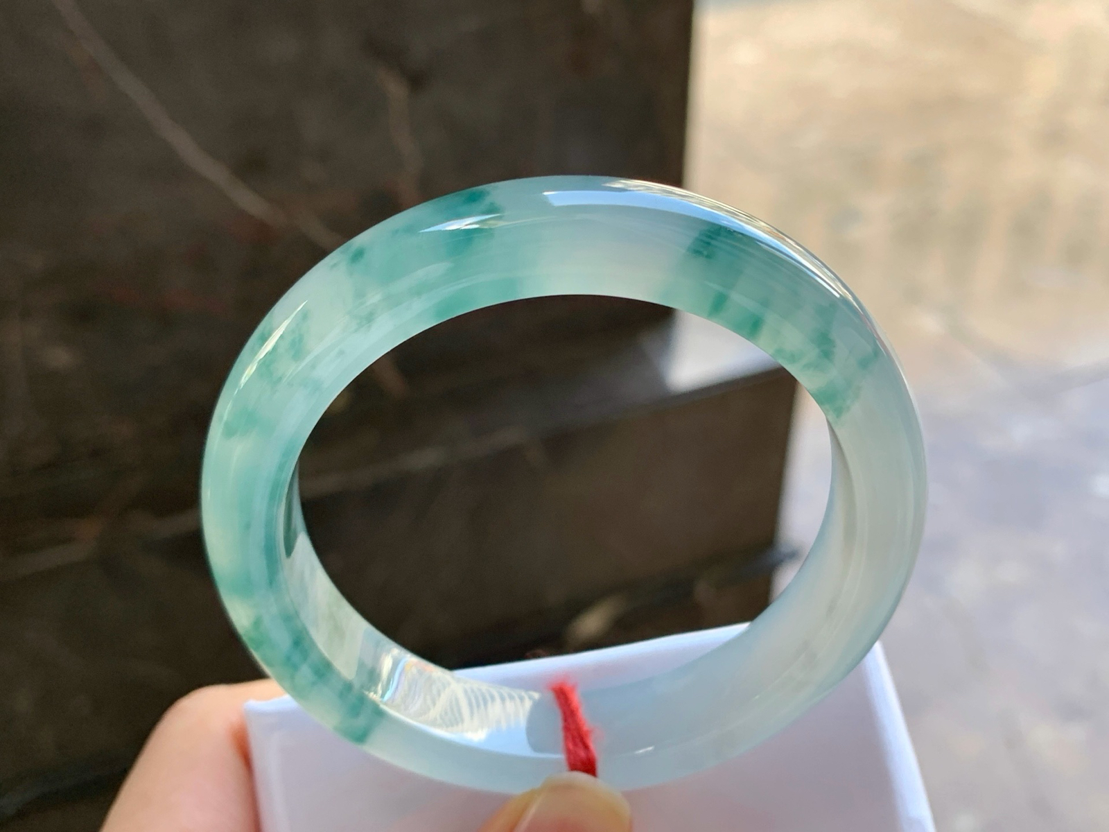 57.5-12.5-8.7
蓝花手镯^_^飘花灵韵