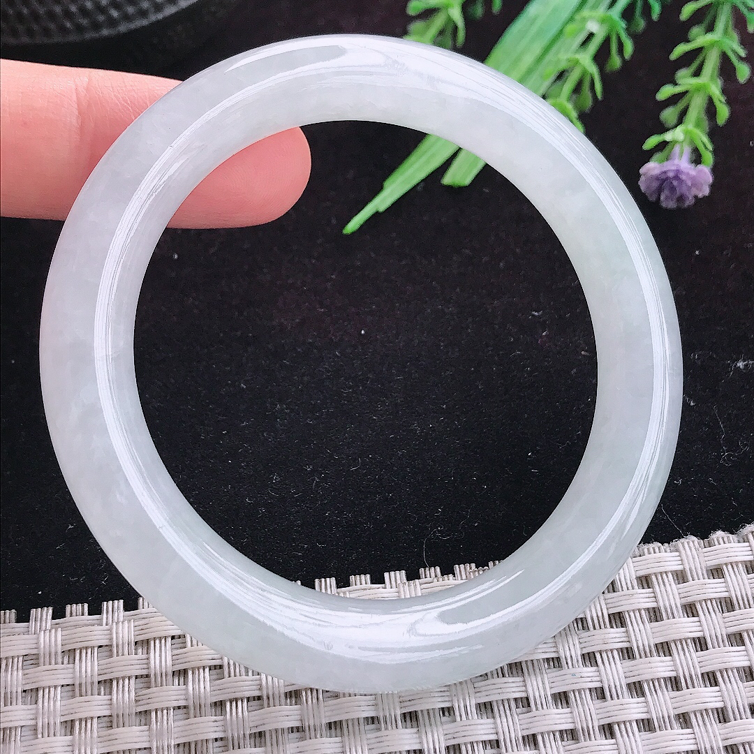 实拍A货翡翠54/9.9/9.6老坑冰透起胶白月光圆条手镯天然玉镯平安镯女款