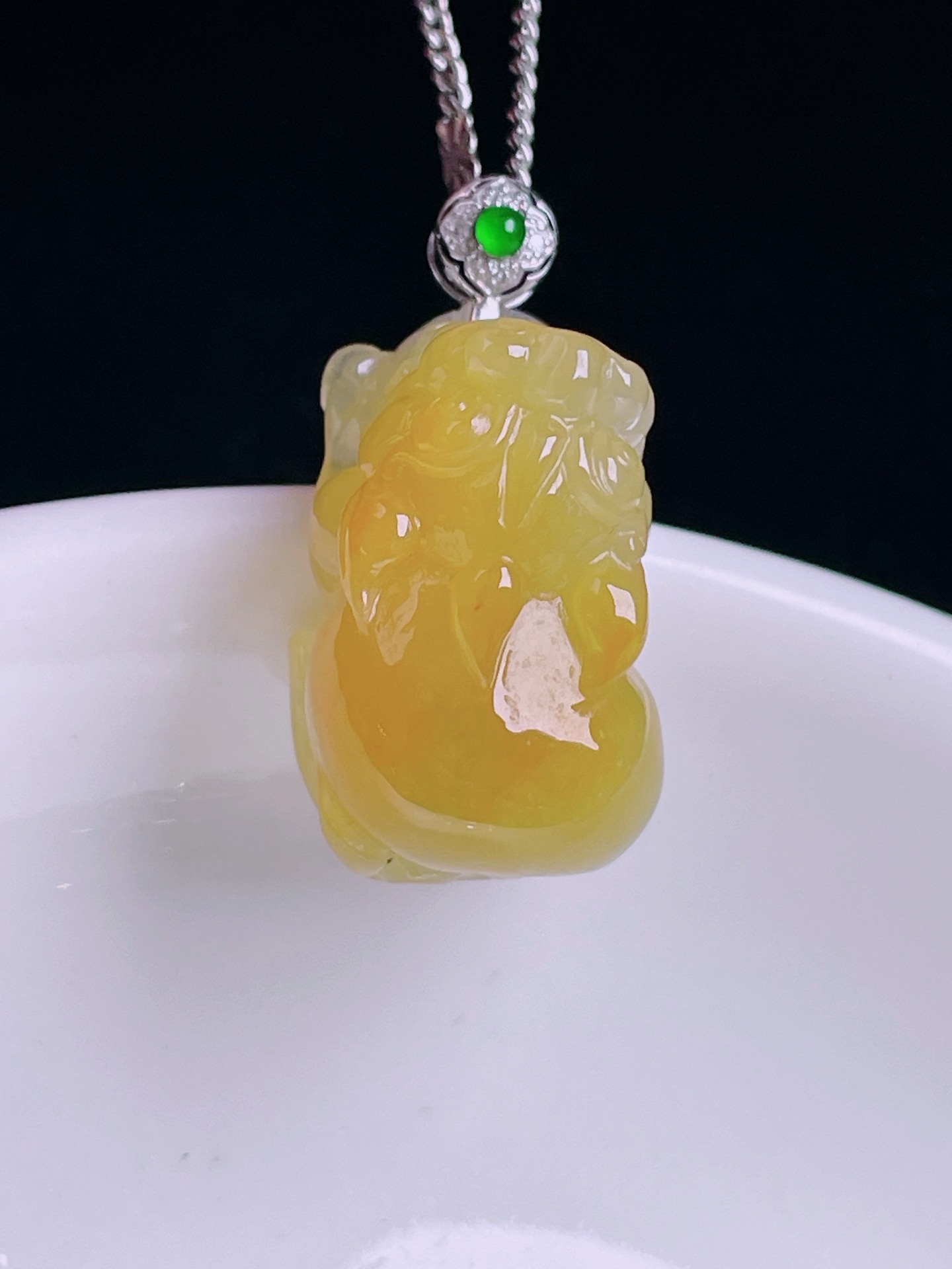 ️冰黄貔貅，18k金镶嵌，老种起光，细底通透，尺寸：25.3裸石19.8/12.6/12.3mm0