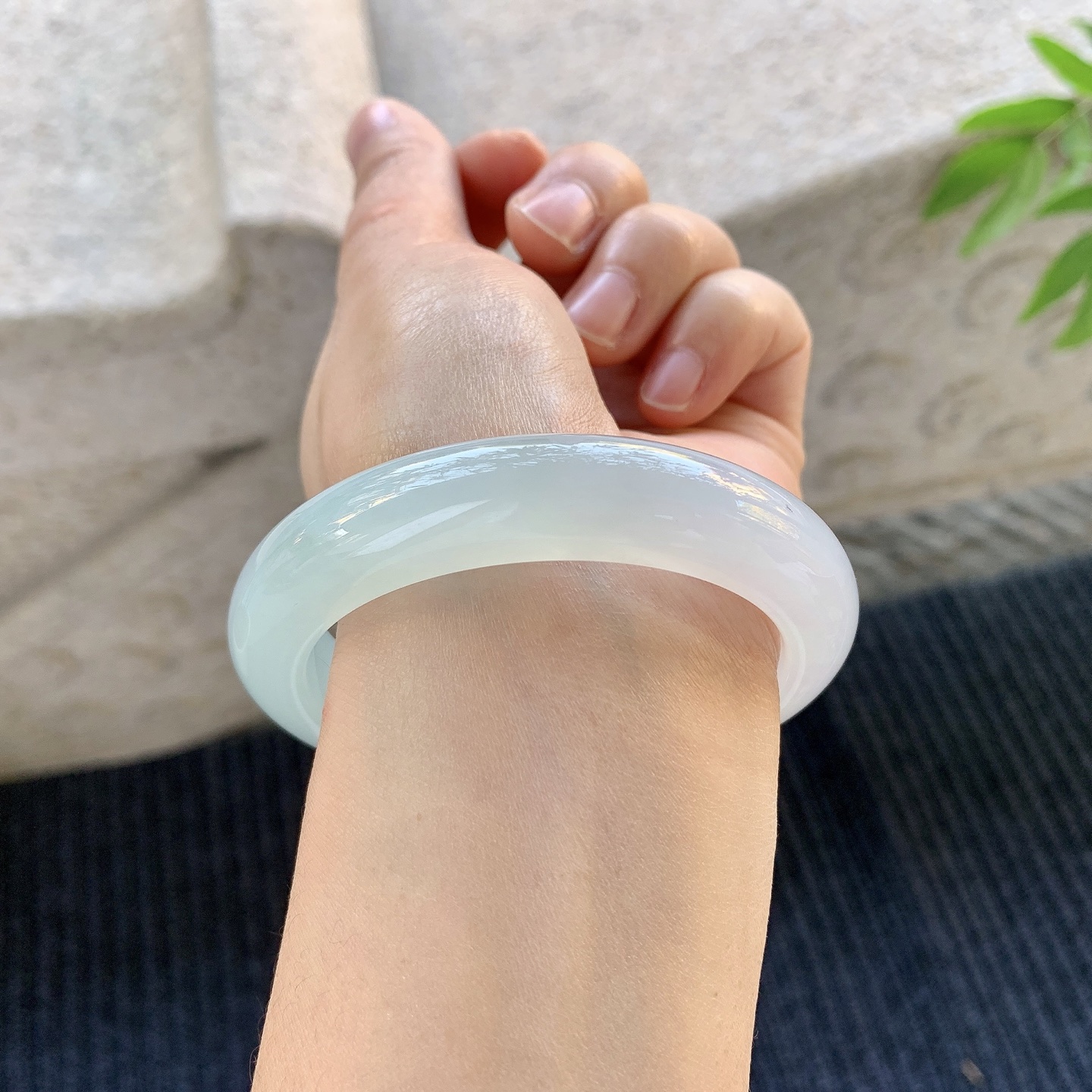 正圈54 55，圈口55.4/12.3/9.2，编码DW081501，冰糯晴底，清透，水润，种老，细腻，打灯有絮线