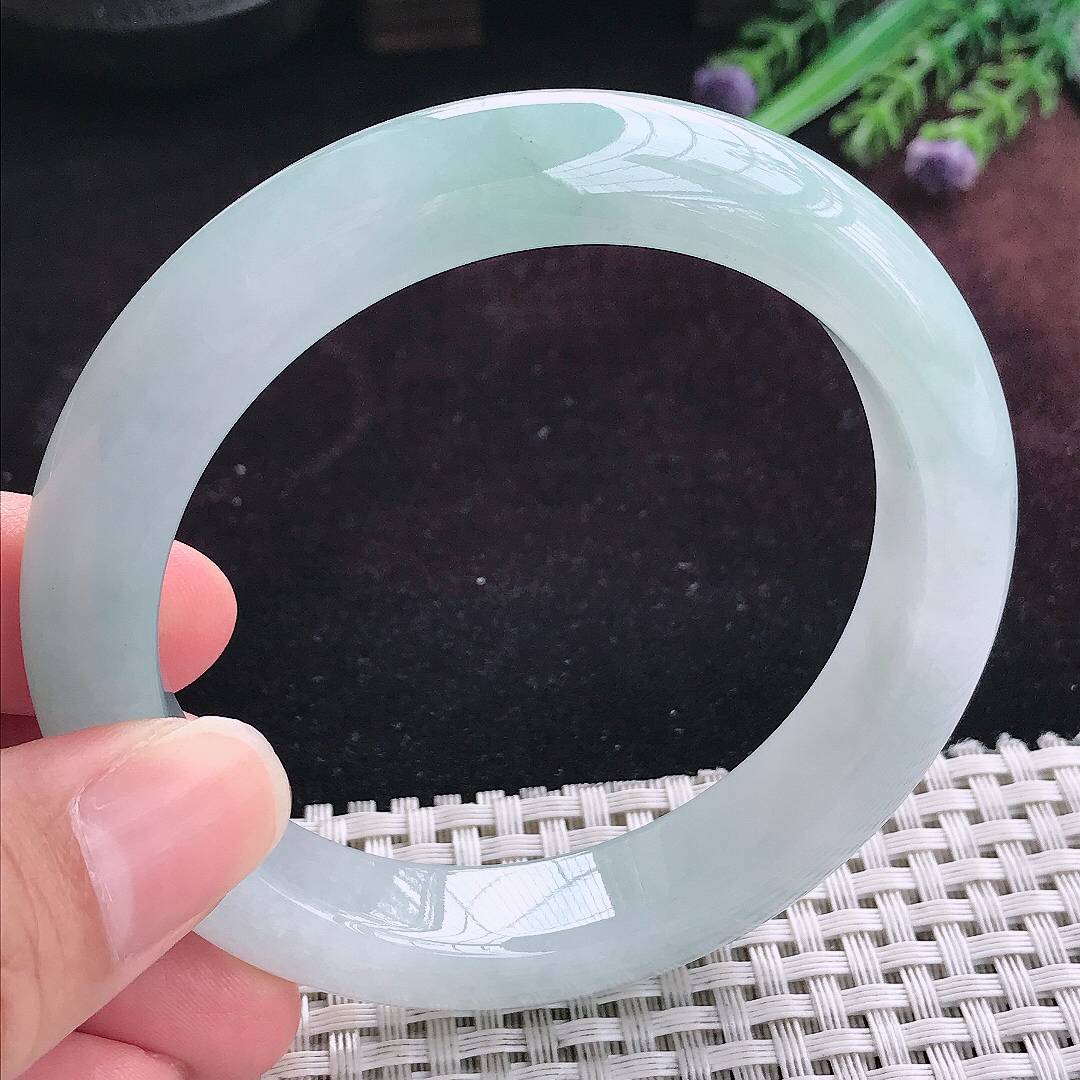实拍A货翡翠59.8/12.6/9.6老坑冰润起胶天空蓝手镯天然玉镯平安镯女款