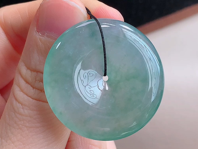 ️ 平安扣，无裂，尺寸32.0-5.8mm，包A附证书