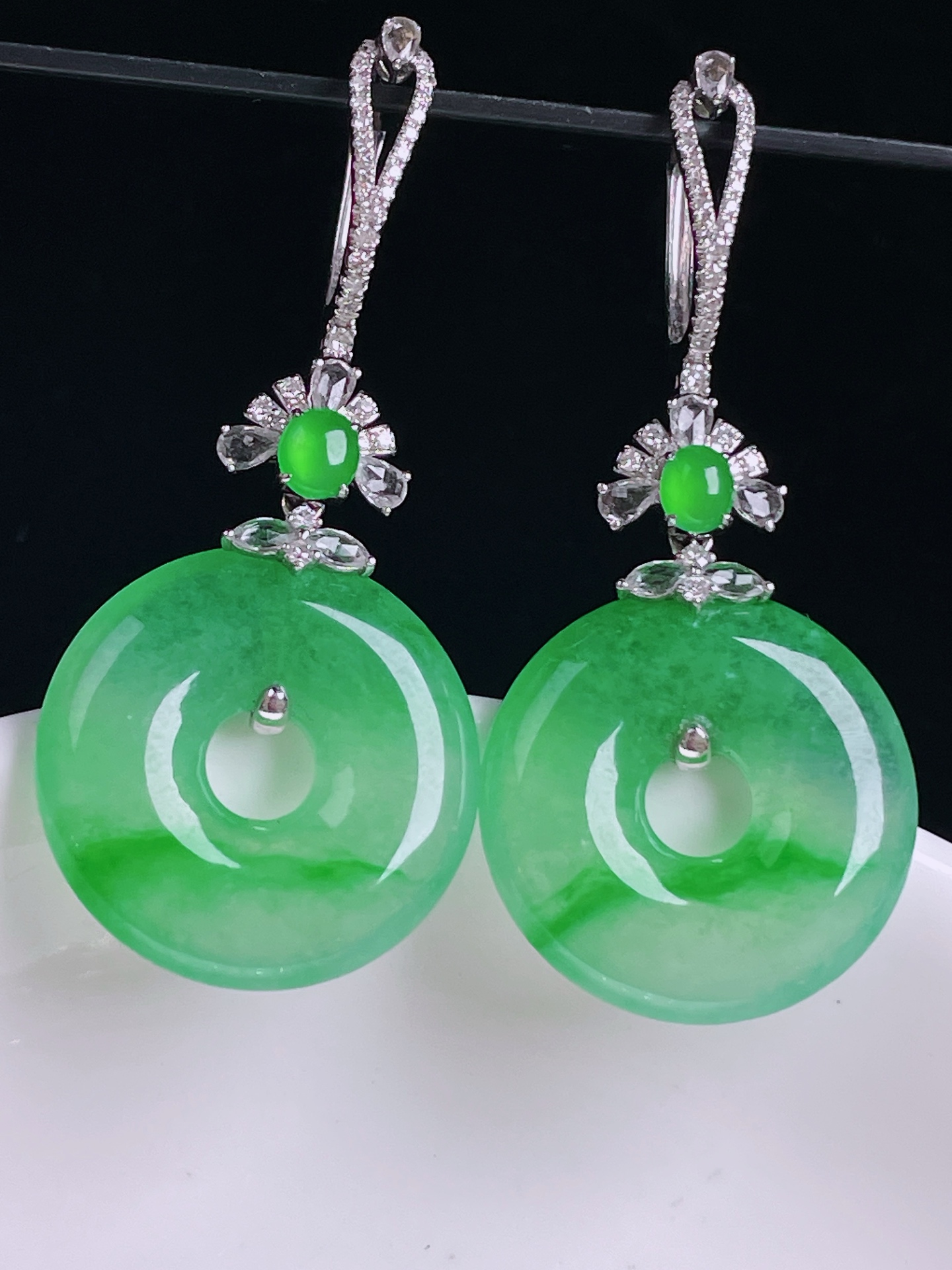 ️冰绿耳坠，18k金镶嵌，老种起光，细底通透，尺寸：41裸石19/3.6mm0817