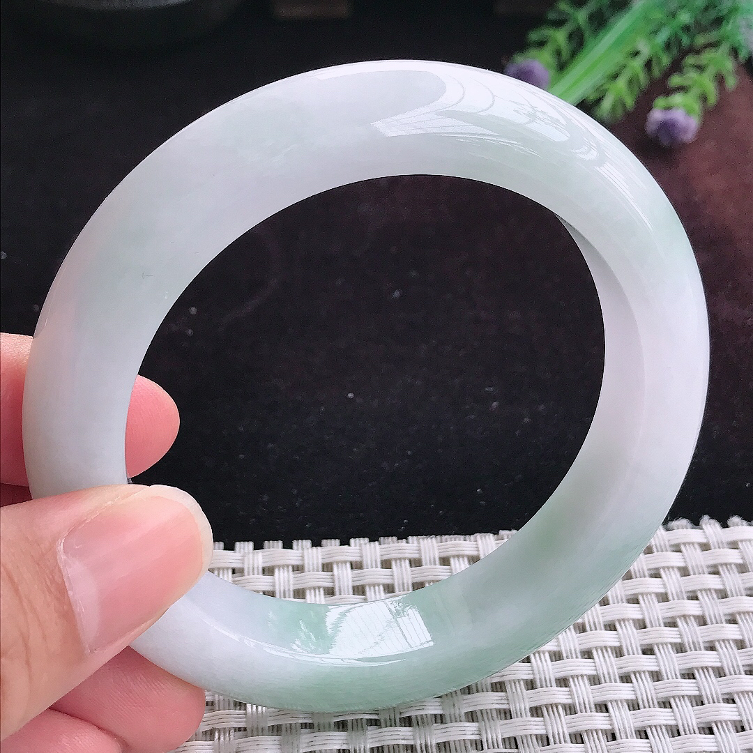 实拍A货翡翠59.8/13.3/10.3老坑冰润晴底厚装手镯天然玉镯平安镯女款