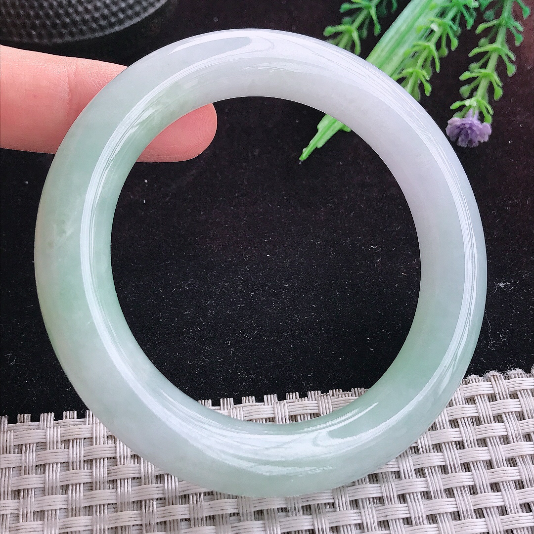 实拍A货翡翠57.5/11.9老坑温润晴底圆条手镯天然玉镯平安镯女款