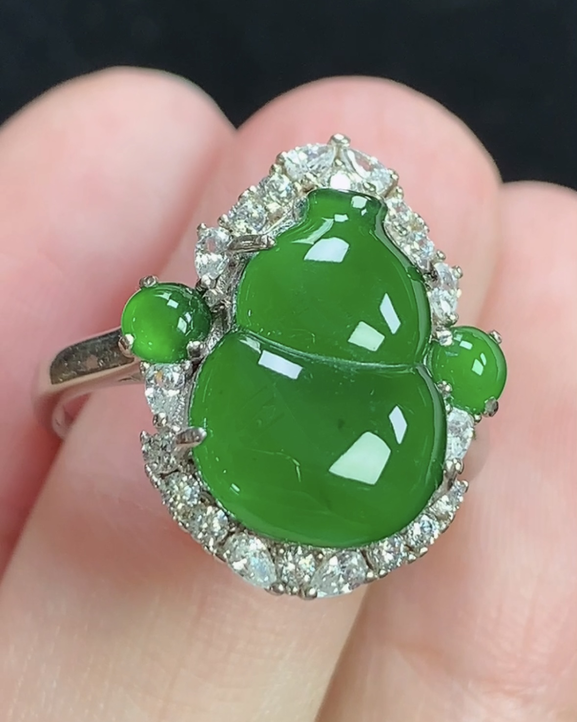 秒杀，银镶冰绿葫芦戒指，尺寸14.1*10.1*2.5mm