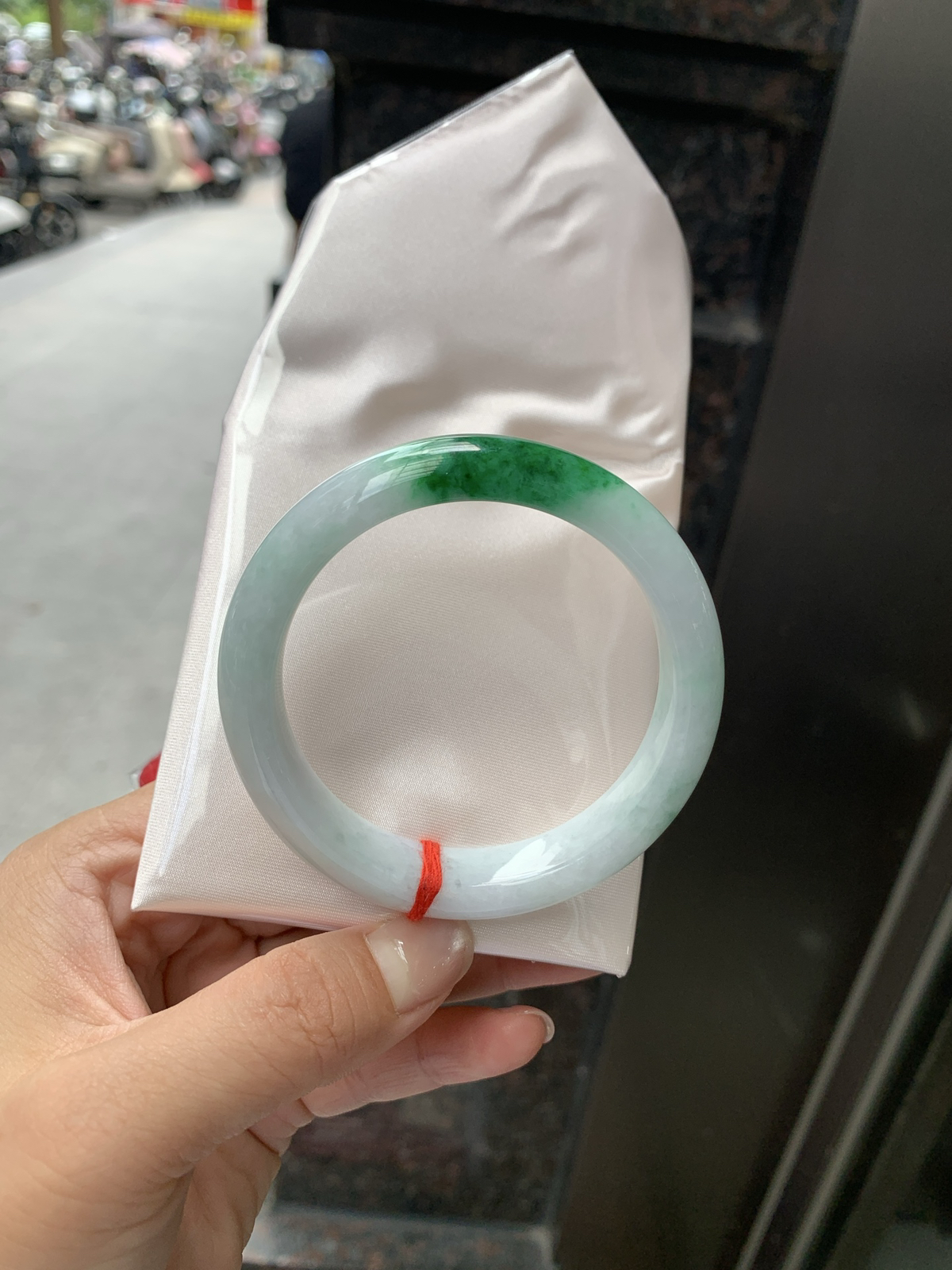 飘绿正圈
54-12.2-8.3
打灯可见棉线