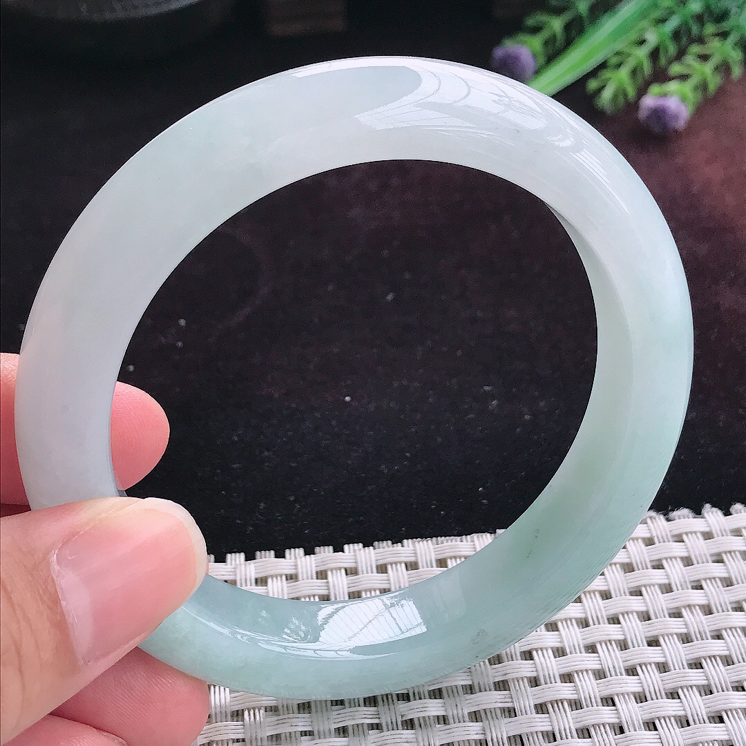 实拍A货翡翠59.8/12.6/9.6老坑冰润起胶天空蓝手镯天然玉镯平安镯女款
