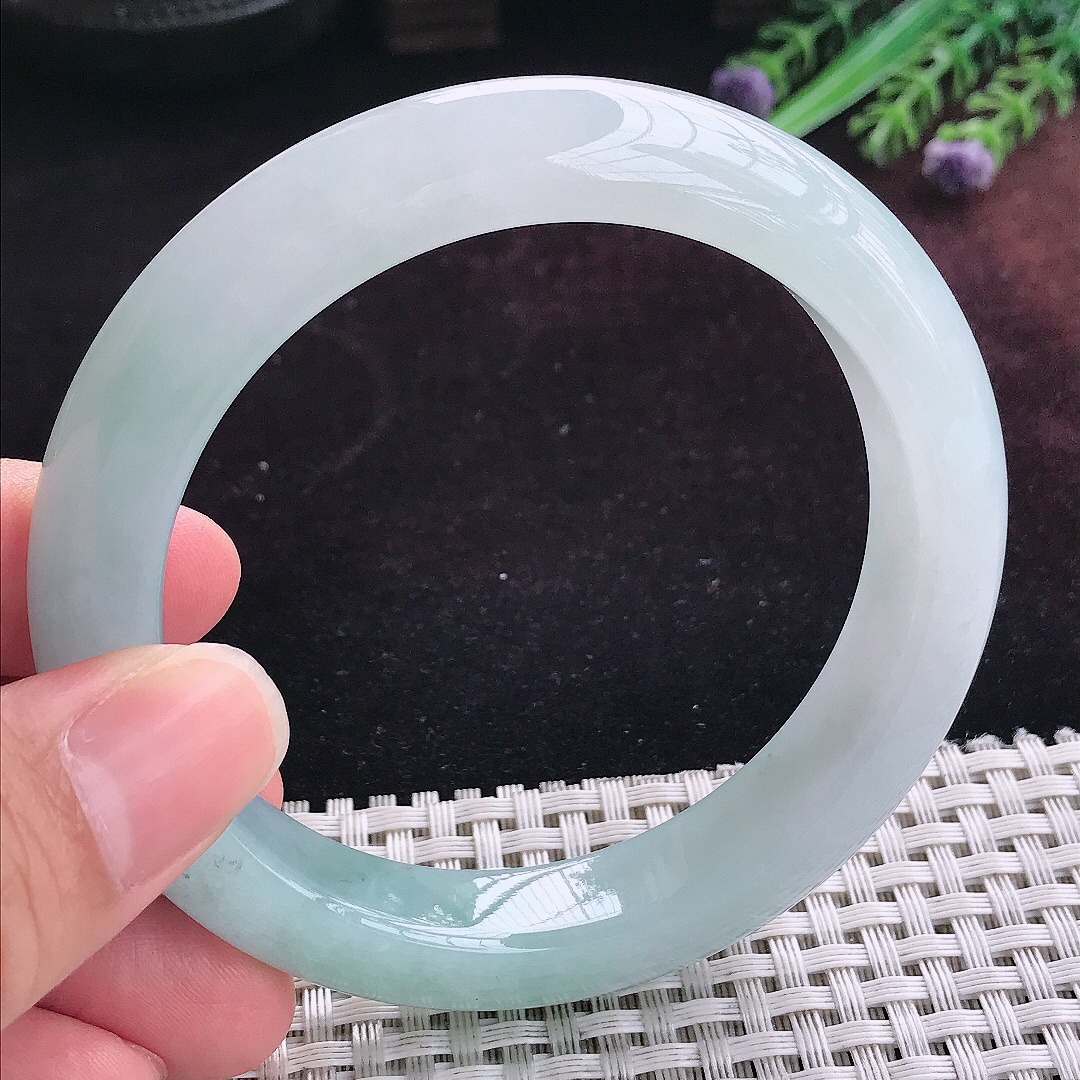 实拍A货翡翠59.8/12.6/9.6老坑冰润起胶天空蓝手镯天然玉镯平安镯女款