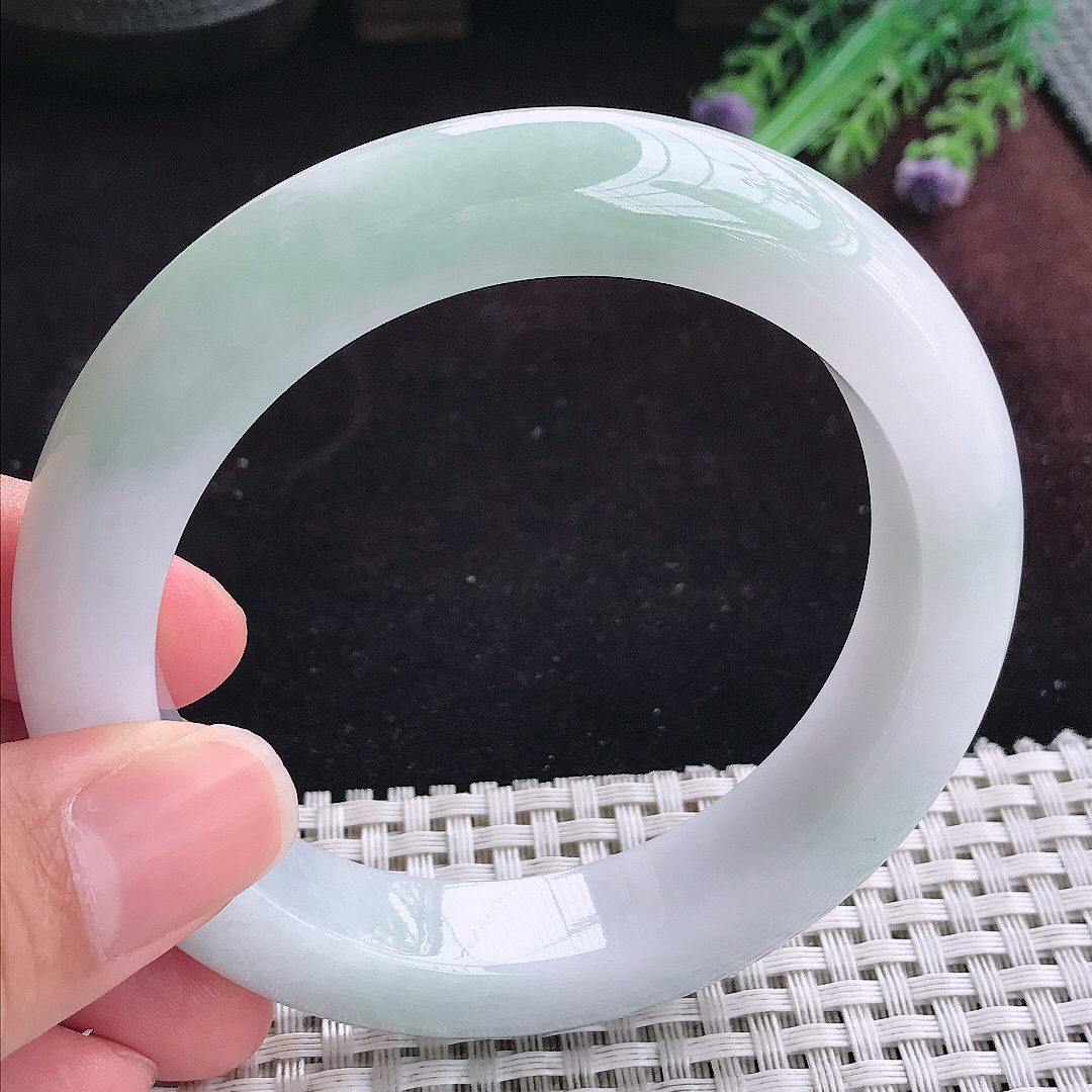 实拍A货翡翠59.8/13.3/10.3老坑冰润晴底厚装手镯天然玉镯平安镯女款