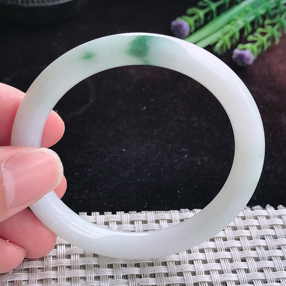 实拍A货翡翠54.5/8/8.3老坑精美冰润飘花圆条手镯天然玉镯平安镯女款