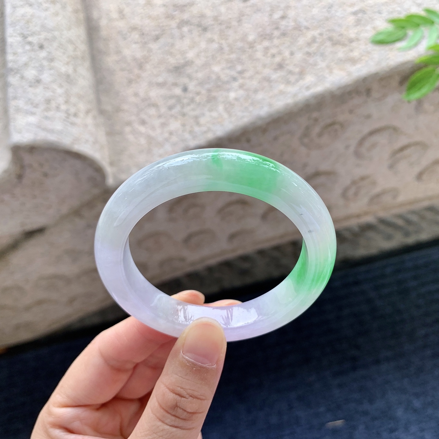 正圈50 51，圈口51.3/10.9/8.6，编码BA081510，描述春彩，水润，种老，细腻，有纹线