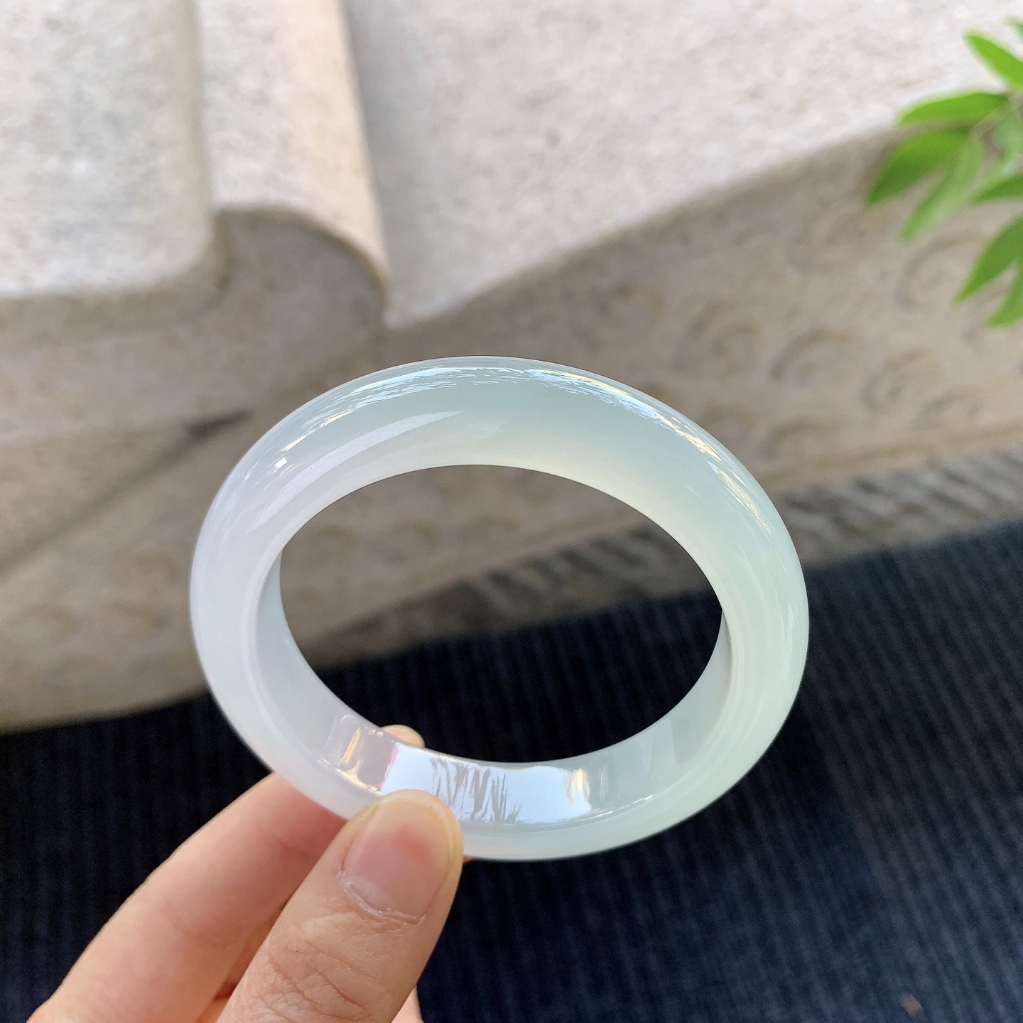 正圈54 55，圈口55.4/12.3/9.2，编码DW081501，冰糯晴底，清透，水润，种老，细腻，打灯有絮线
