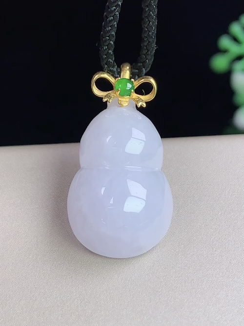 18k金镶葫芦，无裂，尺寸20.4-13.2-7.7mm，D17xto
