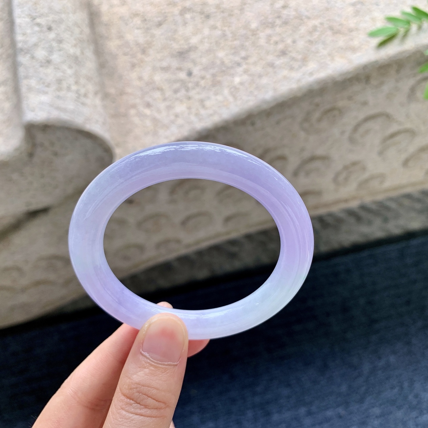 圆条51 52，圈口52/8.9/9.4，编码HJ081820，描述：细糯，水润，种老，细腻，打灯有棉线