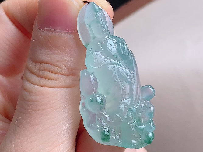 ️ 观音，尺寸44.9-22.7-6.7mm，包A附证书