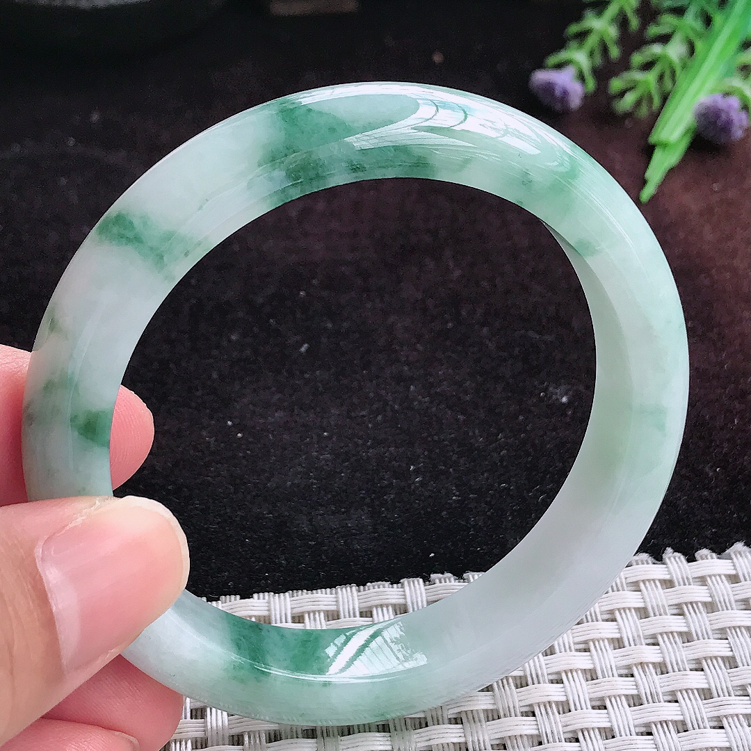 实拍A货翡翠55.5/11.7/8.3老坑冰润飘花手镯天然玉镯平安镯女款