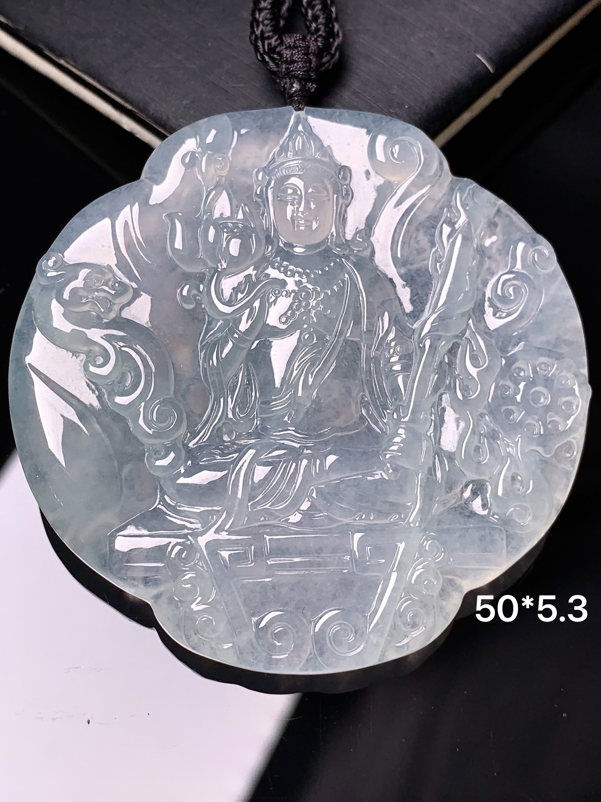 冰种度母观音吊坠 玉质细腻 色泽艳丽清新 水润亮眼 整体尺寸50*5.3 x3