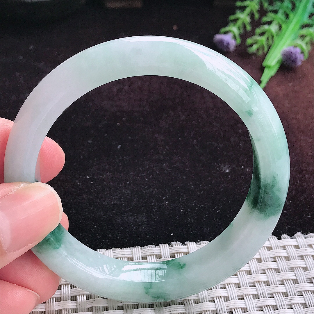 实拍A货翡翠55.5/11.7/8.3老坑冰润飘花手镯天然玉镯平安镯女款