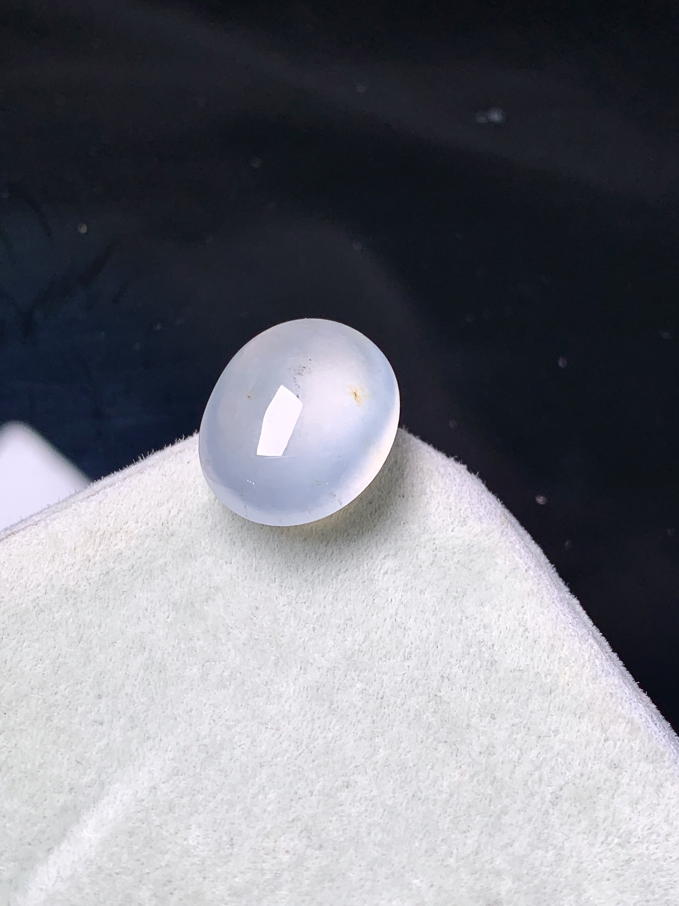 镶嵌款 冰种蛋面吊坠 玉质细腻 色泽艳丽清新 水润亮眼 整体尺寸14.8*12*6.3 j3