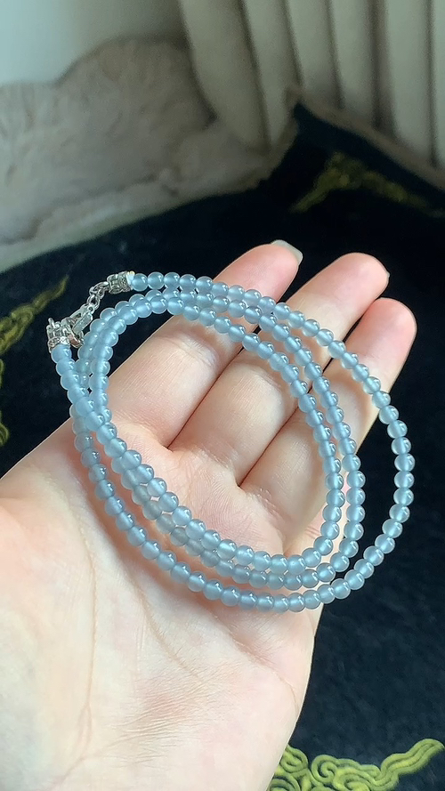 天然翡翠，冰蓝细腻珠链，尺寸3.8 az815