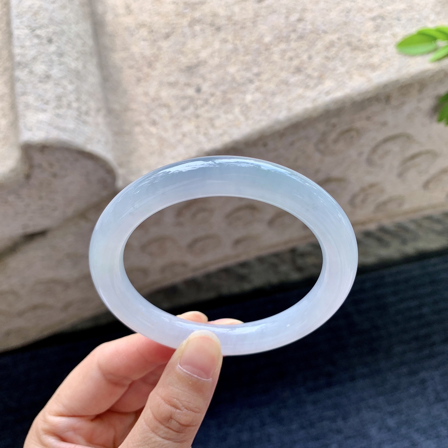 圆条55 56，圈口56/9.5/8.8，编码C5081906，描述糯冰紫罗兰，水润，种老，细腻，打灯有絮线