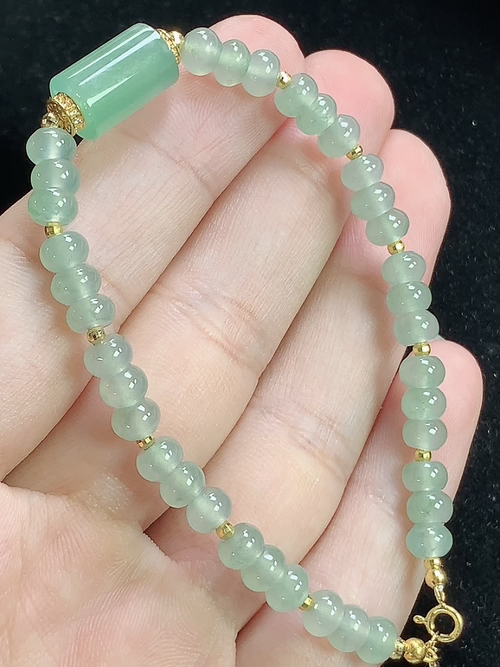 18k金镶冰晴路路通手串，尺寸取大11.6*7.5mm，5.0*3.6mm，D18ryg