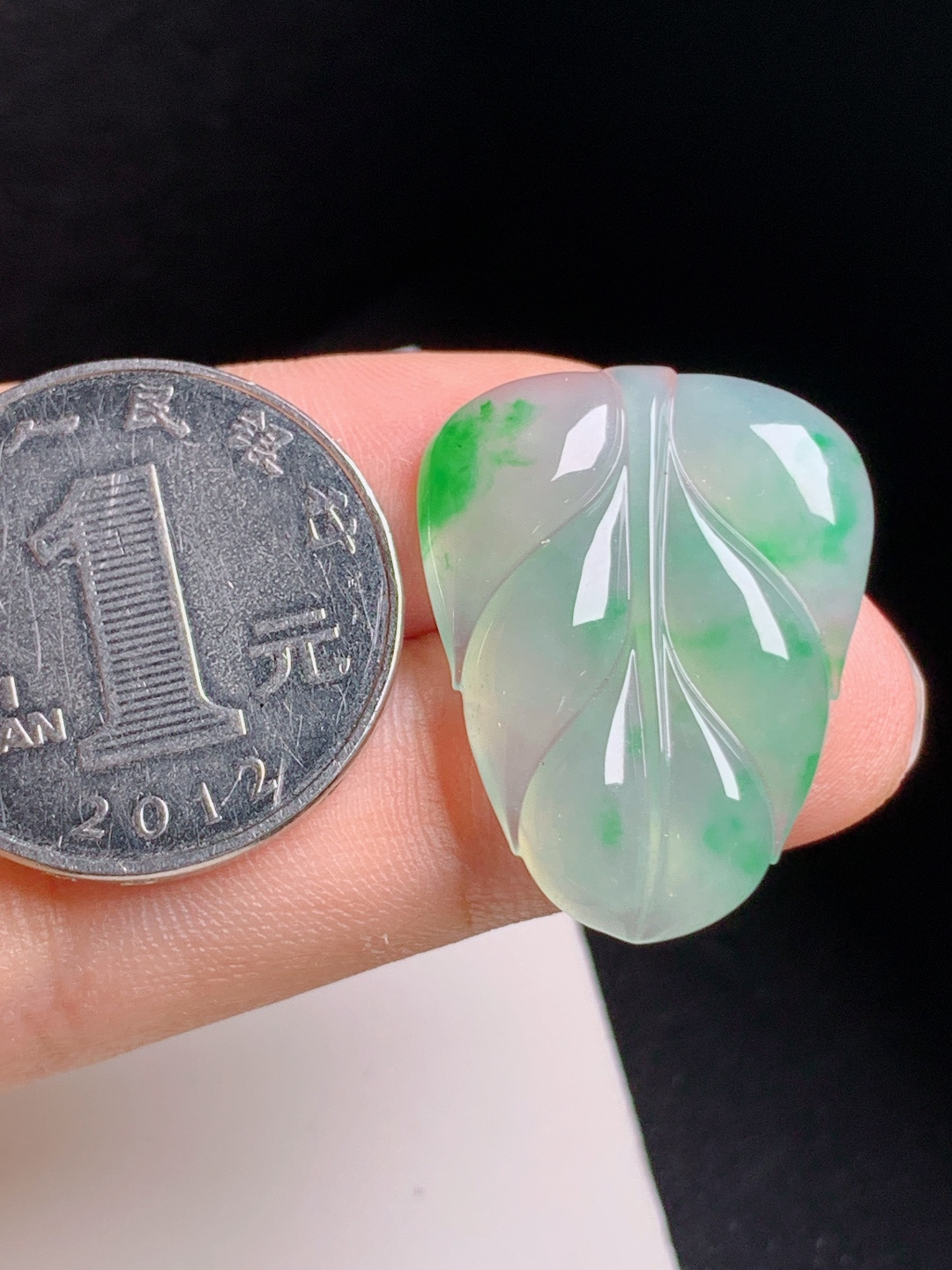 ️ 冰种飘绿树叶裸石，翠色鲜亮，形态灵动，金枝玉叶，裸石27.5-21.2-4.6