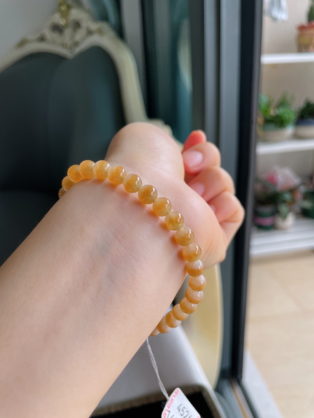 实，缅甸天然翡翠A货，冰黄翡手串，尺寸：6.5mm。【编4526】