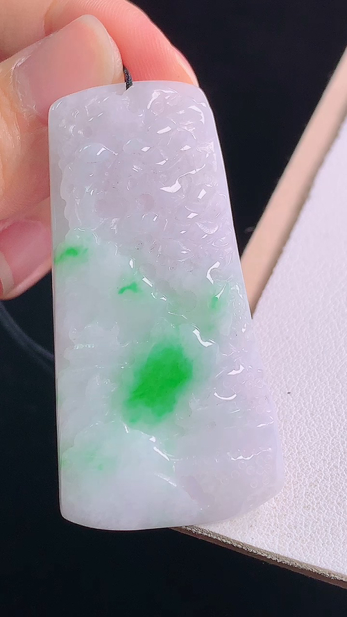 冰飘绿山水牌，无裂，尺寸:52.1-26.0-6.9mm 15