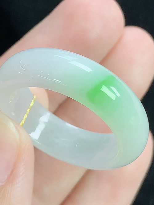 飘绿戒指，无裂，内径尺寸20-6.9-3.9mm，22号手寸，D19lsk