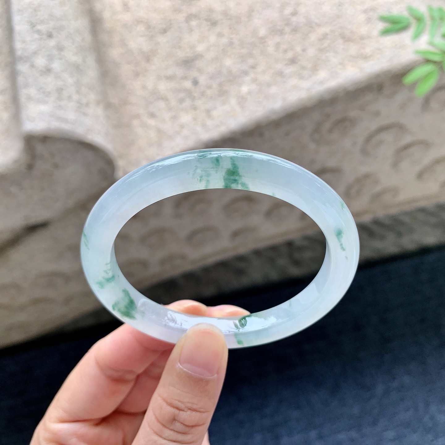 贵妃54 55，圈口55.2/49/7.5/8，编码D6081711，冰飘花，清透，水润，种老，细腻，有纹线