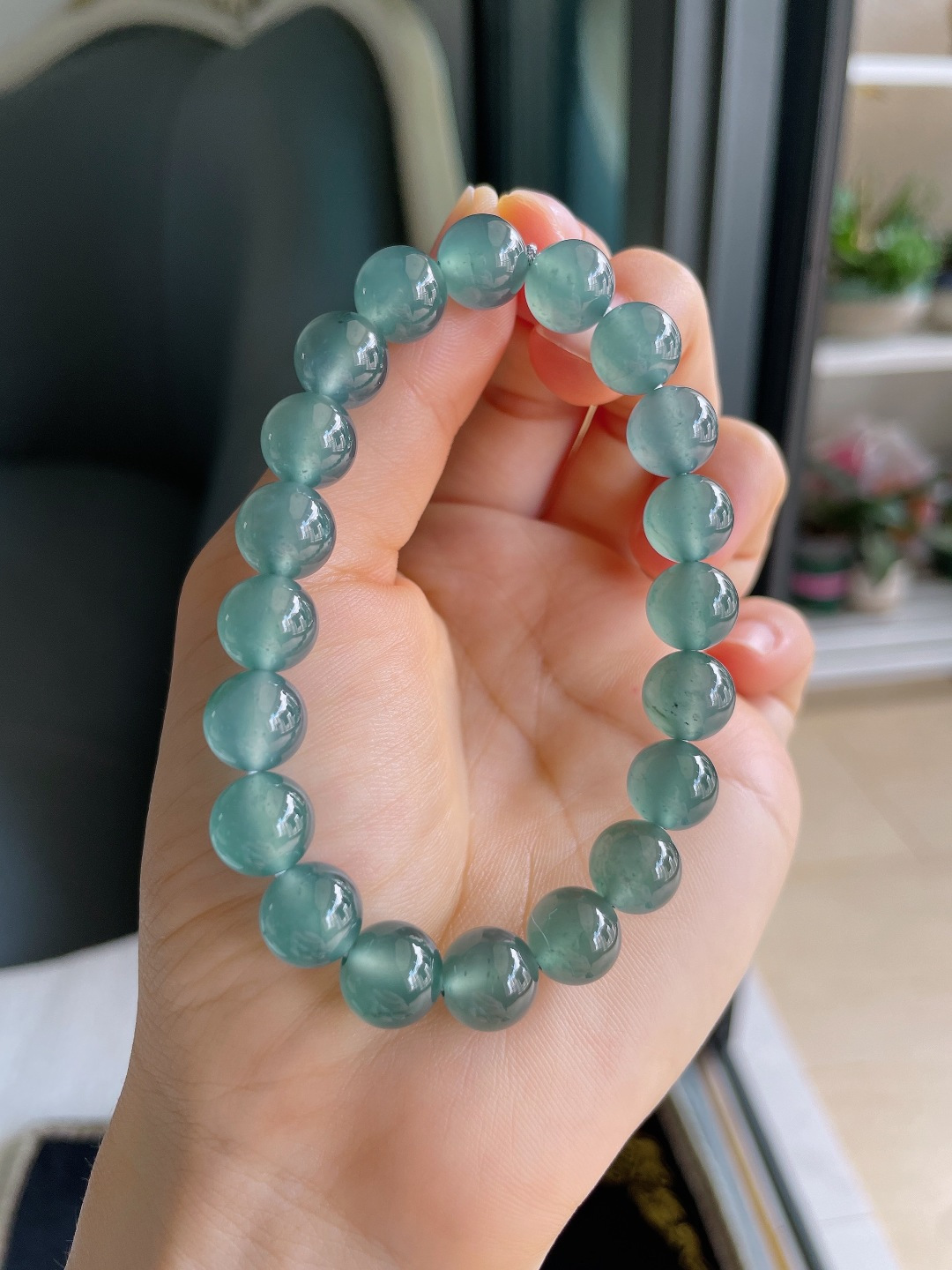 ️，天然翡翠A货，冰蓝水手串，尺寸：9.8mm。【编4528】