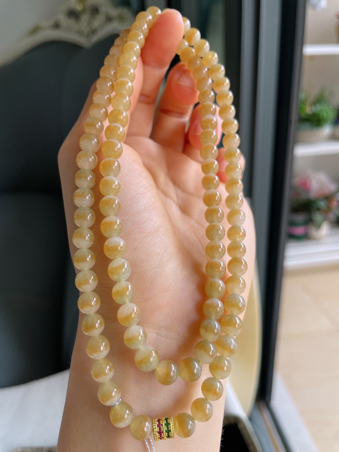 缅甸天然翡翠A货，冰黄翡手串，尺寸：6.4mm100颗。【编4524】