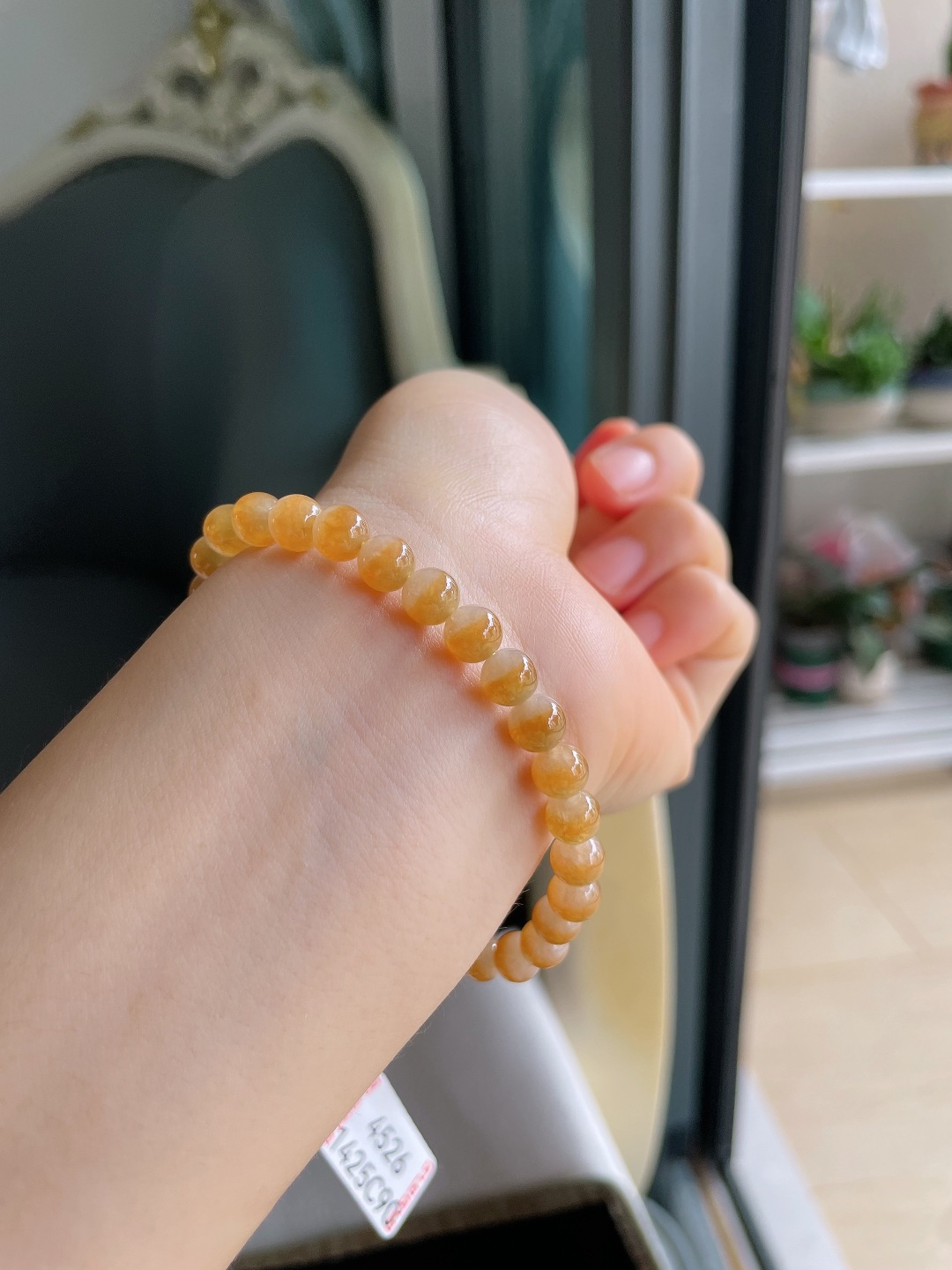 实，缅甸天然翡翠A货，冰黄翡手串，尺寸：6.5mm。【编4526】