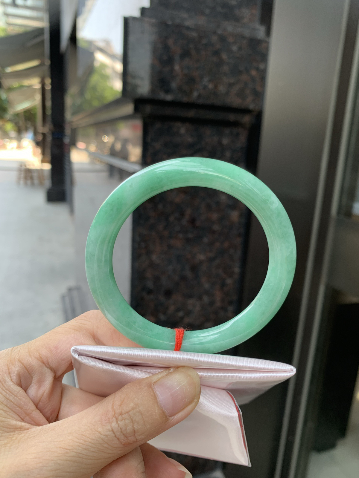 满绿圆条
56-8.7-8.7
0810-N1314-47
完美无纹裂