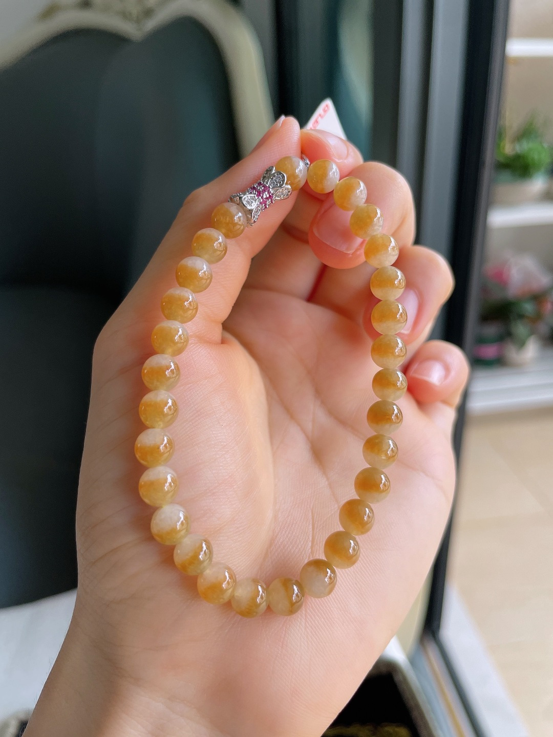 缅甸天然翡翠A货，冰黄翡手串，尺寸：6.4mm。【编4527】